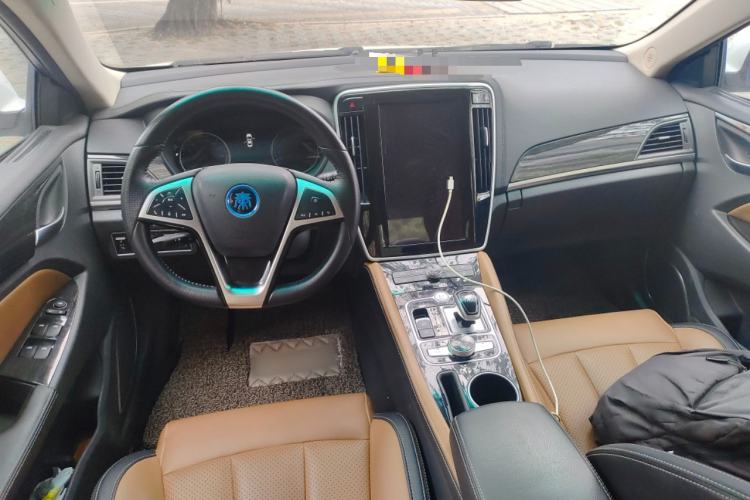 Used BYD Qin New Energy 2018 1.5T Smart Connect Premium Model Center Console