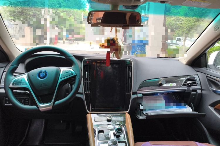 Used BYD Qin New Energy 2018 Qin EV450 Smart Connect Prestige Model Center Console