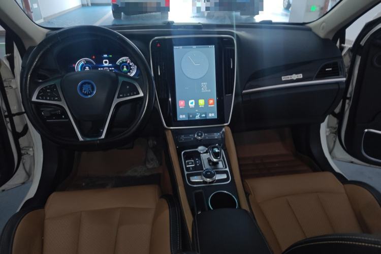 Used BYD Qin New Energy 2018 Qin EV450 Smart Connect Prestige Model Center Console