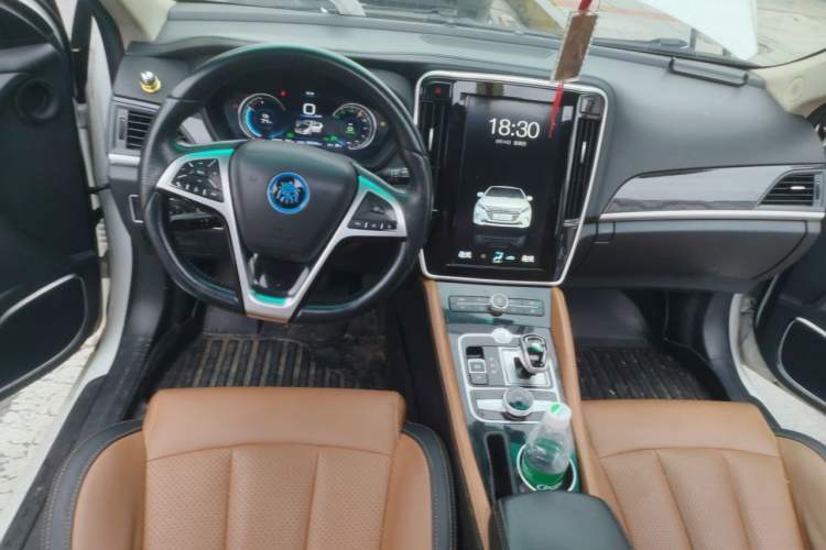 Used BYD Qin New Energy 2018 Qin EV450 Smart Connect Prestige Model Center Console
