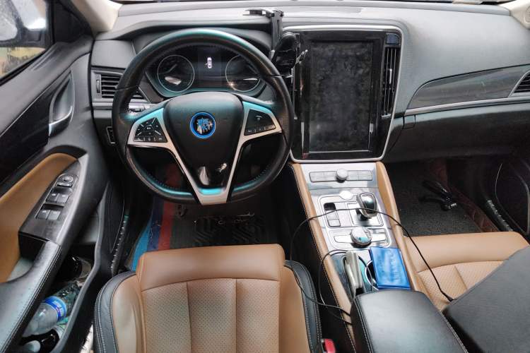 Used BYD Qin New Energy 2018 1.5T Smart Connect Premium Model Center Console