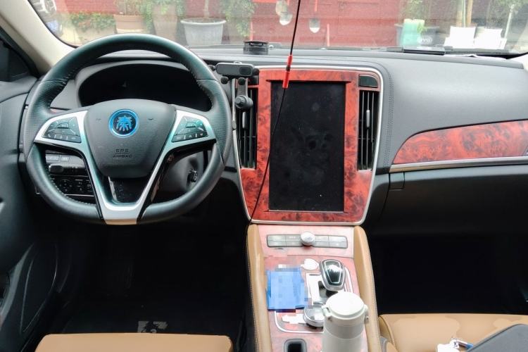 Used BYD Qin New Energy 2018 Qin EV450 Smart Connect Prestige Model Center Console