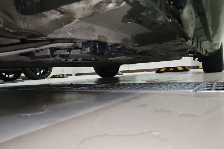 Used BYD Qin New Energy 2018 1.5T Smart Connect Premium Model Chassis Front Left