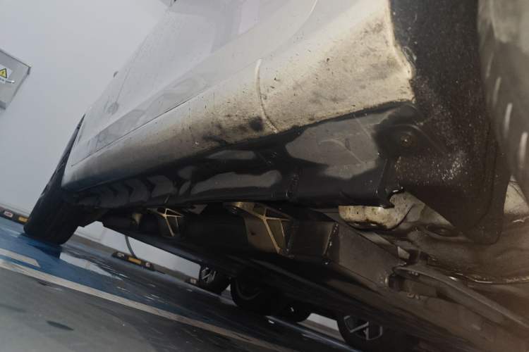 Used BYD Qin New Energy 2018 Qin EV450 Smart Connect Prestige Model Chassis Front Right