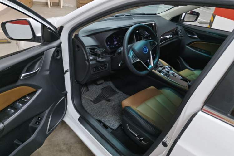 Used BYD Qin New Energy 2018 Qin EV450 Smart Connect Prestige Model Driver Seat