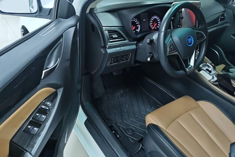 Used BYD Qin New Energy 2018 1.5T Smart Connect Premium Model Driver Seat