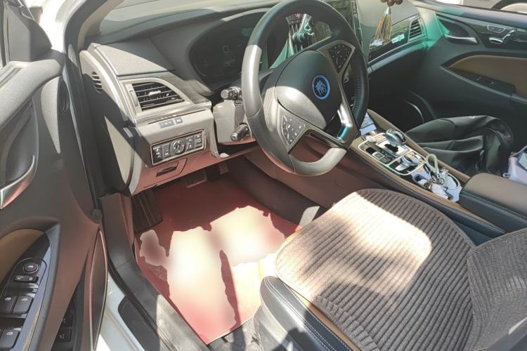 Used BYD Qin New Energy 2018 Qin EV450 Smart Connect Prestige Model Driver Seat