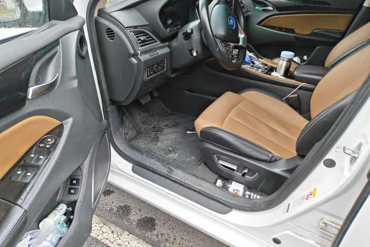 Used BYD Qin New Energy 2018 Qin EV450 Smart Connect Prestige Model Driver Seat