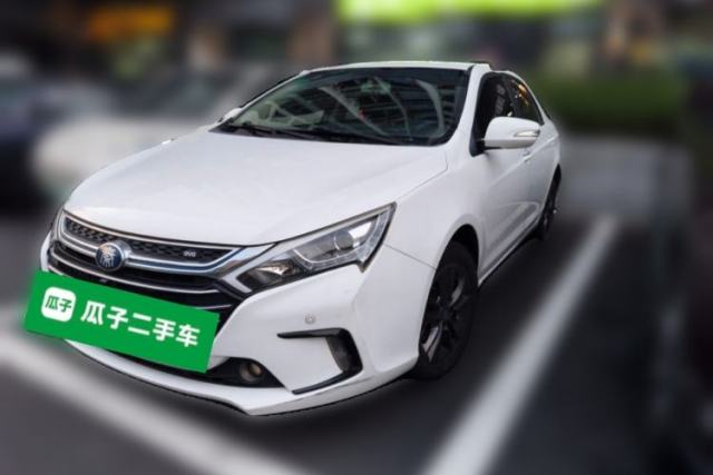 Ojetý BYD Qin New Energy 2018 1.5T Smart Connect Premium Model