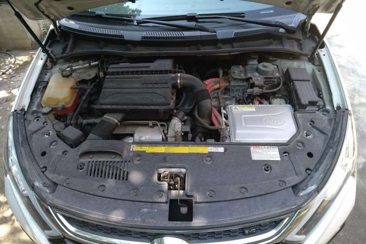 Used BYD Qin New Energy 2018 1.5T Smart Connect Premium Model Engine Bay
