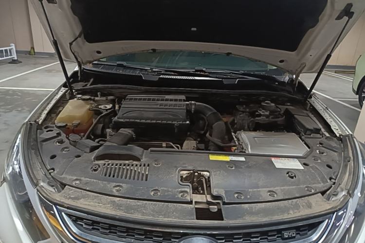 Used BYD Qin New Energy 2018 1.5T Smart Connect Premium Model Engine Bay