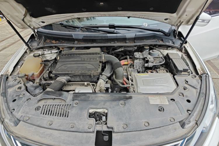 Used BYD Qin New Energy 2018 1.5T Smart Connect Premium Model Engine Bay