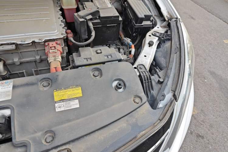 Used BYD Qin New Energy 2018 Qin EV450 Smart Connect Prestige Model Engine Bay Left