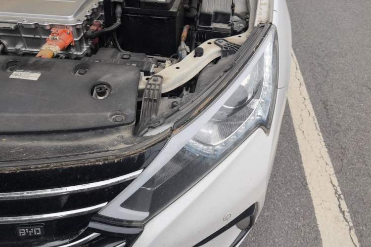 Used BYD Qin New Energy 2018 Qin EV450 Smart Connect Prestige Model Engine Bay Left