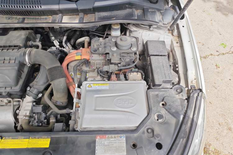 Used BYD Qin New Energy 2018 1.5T Smart Connect Premium Model Engine Bay Left