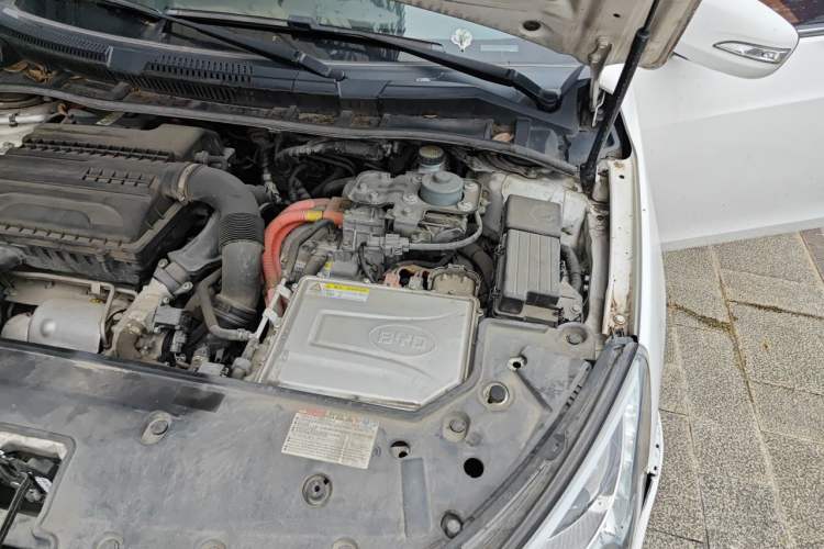 Used BYD Qin New Energy 2018 1.5T Smart Connect Premium Model Engine Bay Left