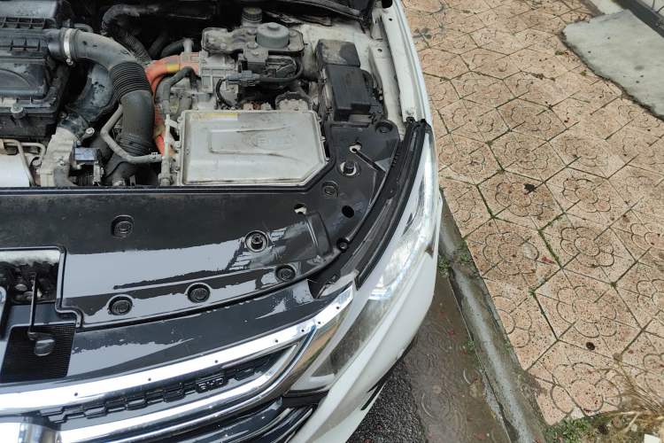 Used BYD Qin New Energy 2018 1.5T Smart Connect Premium Model Engine Bay Left