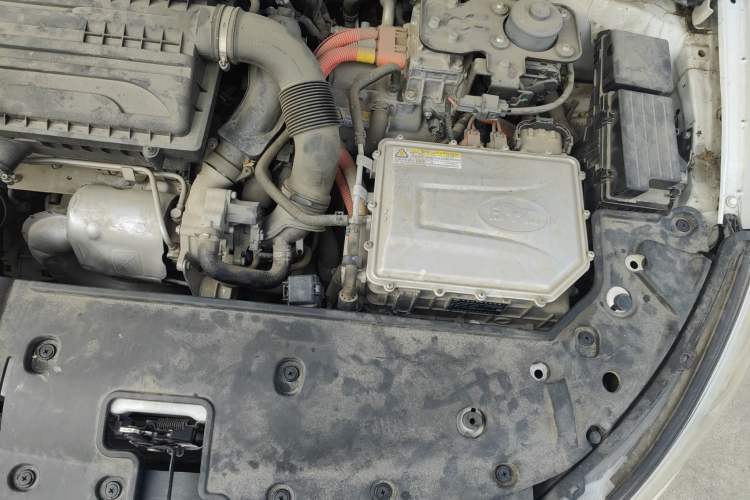Used BYD Qin New Energy 2018 1.5T Smart Connect Premium Model Engine Bay Left