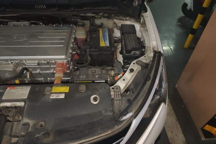 Used BYD Qin New Energy 2018 Qin EV450 Smart Connect Prestige Model Engine Bay Left