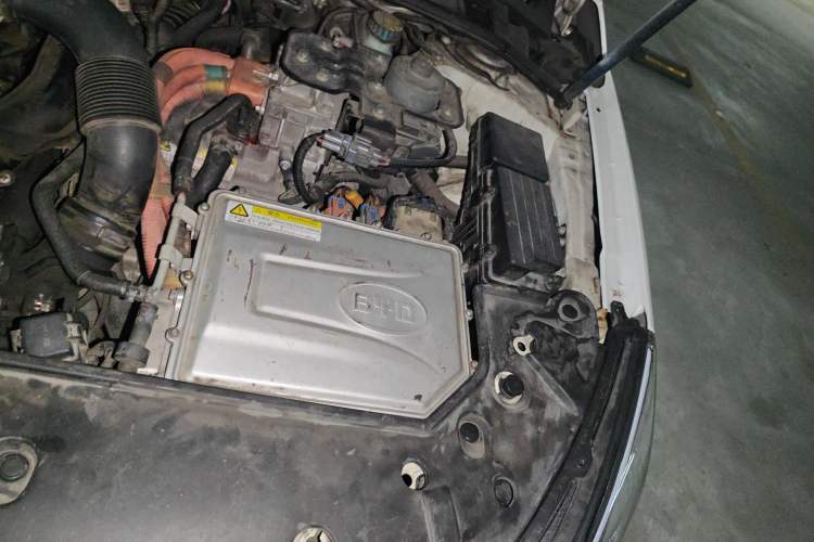 Used BYD Qin New Energy 2018 1.5T Smart Connect Elite Model Engine Bay Left