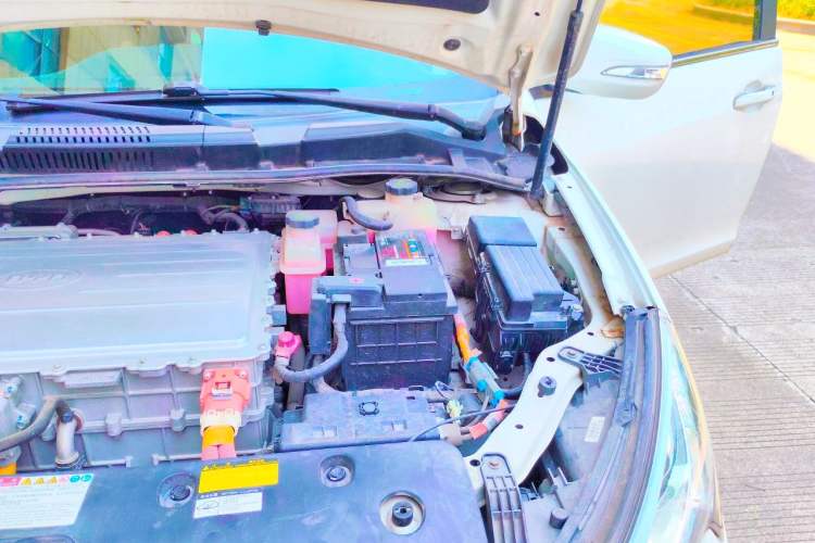 Used BYD Qin New Energy 2018 Qin EV450 Smart Connect Prestige Model Engine Bay Left