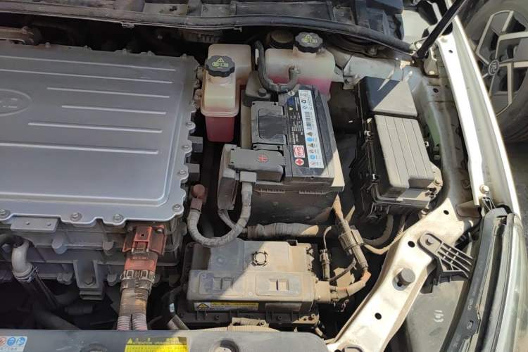 Used BYD Qin New Energy 2018 Qin EV450 Smart Connect Prestige Model Engine Bay Left