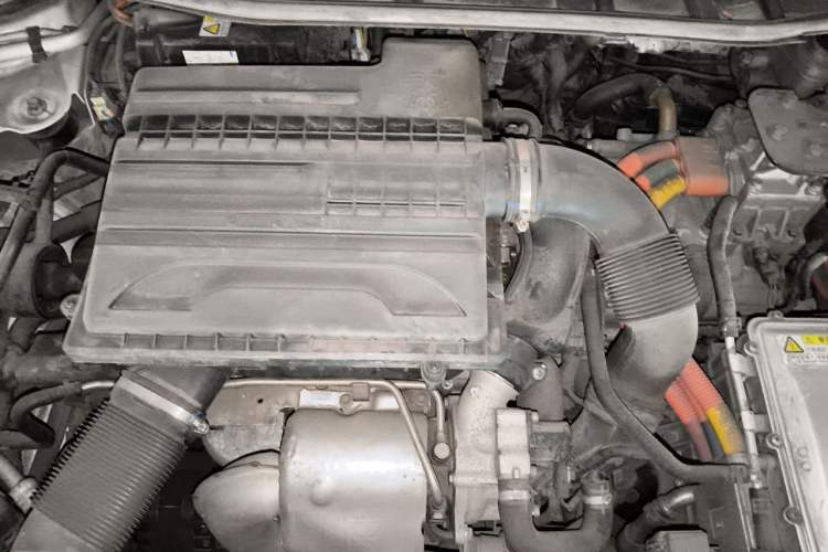 Used BYD Qin New Energy 2018 1.5T Smart Connect Premium Model Engine Bay