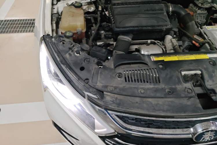 Used BYD Qin New Energy 2018 1.5T Smart Connect Premium Model Engine Bay Right
