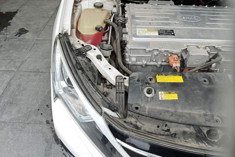 Used BYD Qin New Energy 2018 Qin EV450 Smart Connect Prestige Model Engine Bay Right
