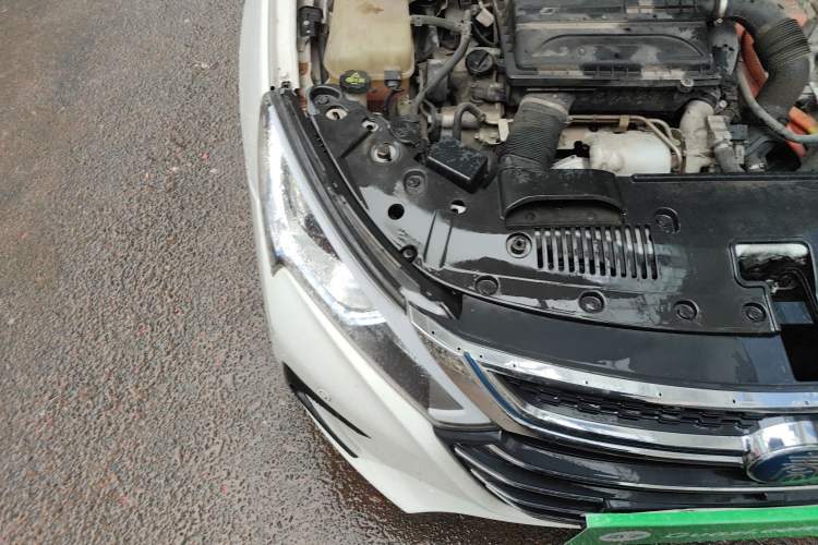 Used BYD Qin New Energy 2018 1.5T Smart Connect Premium Model Engine Bay Right