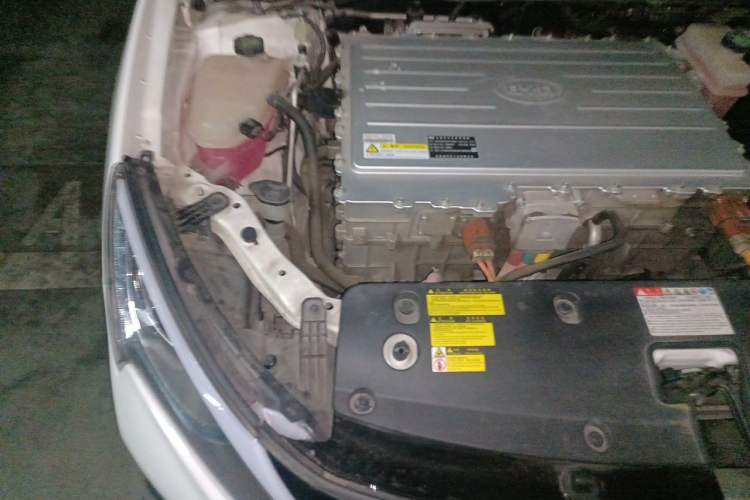 Used BYD Qin New Energy 2018 Qin EV450 Smart Connect Prestige Model Engine Bay Right
