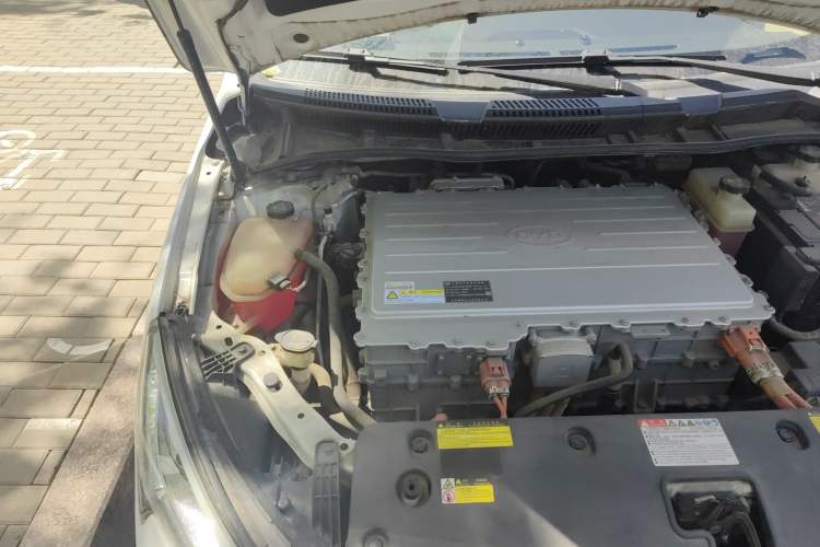 Used BYD Qin New Energy 2018 Qin EV450 Smart Connect Prestige Model Engine Bay Right