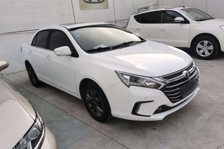 Used BYD Qin New Energy 2018 1.5T Smart Connect Premium Model Exterior 2