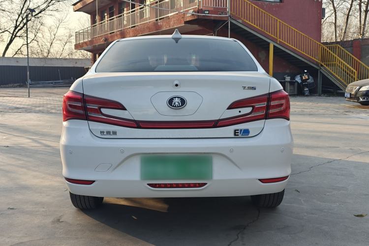 Used BYD Qin New Energy 2018 Qin EV450 Smart Connect Prestige Model Exterior 3