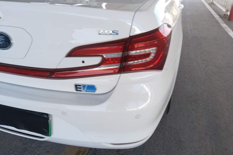 Used BYD Qin New Energy 2018 Qin EV450 Smart Connect Prestige Model Exterior 3