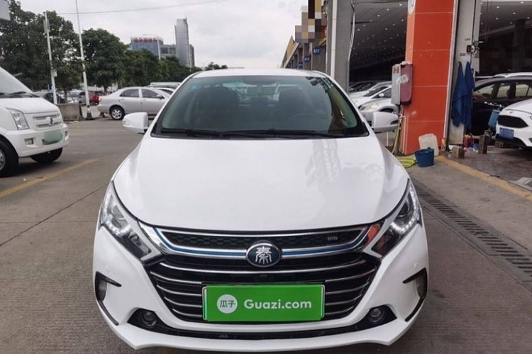 Used BYD Qin New Energy 2018 1.5T Smart Connect Elite Model Exterior 4