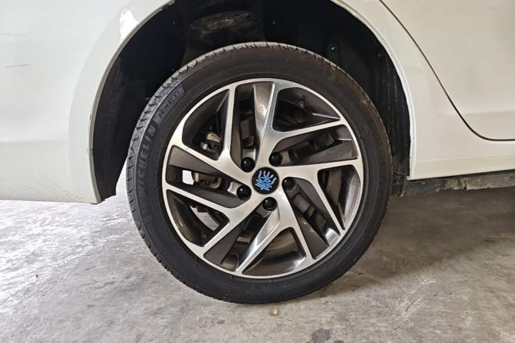 Used BYD Qin New Energy 2018 Qin EV450 Smart Connect Prestige Model Exterior 5