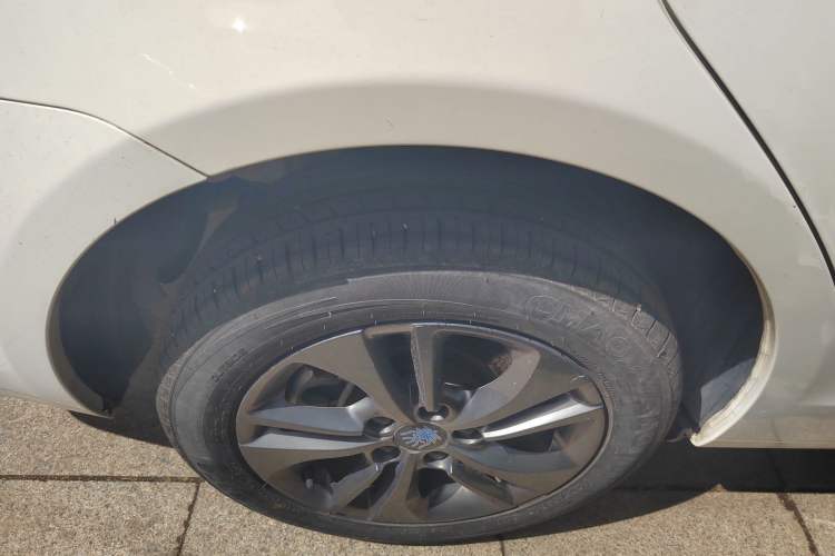 Used BYD Qin New Energy 2018 1.5T Smart Connect Premium Model Exterior 5