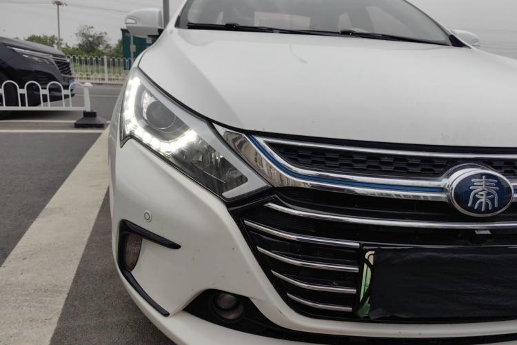 Used BYD Qin New Energy 2018 1.5T Smart Connect Elite Model Exterior 6