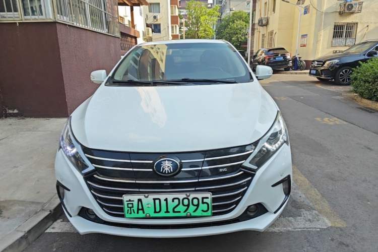 Used BYD Qin New Energy 2018 Qin EV450 Smart Connect Prestige Model Front