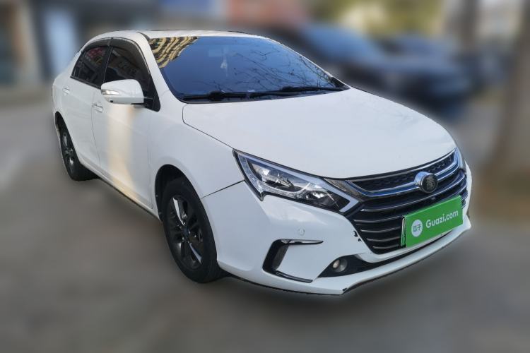 Used BYD Qin New Energy 2018 1.5T Smart Connect Premium Model Front Right 45 Deg
