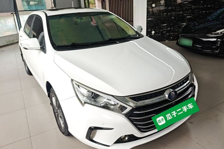 Used BYD Qin New Energy 2018 1.5T Smart Connect Premium Model Front Right 45 Deg