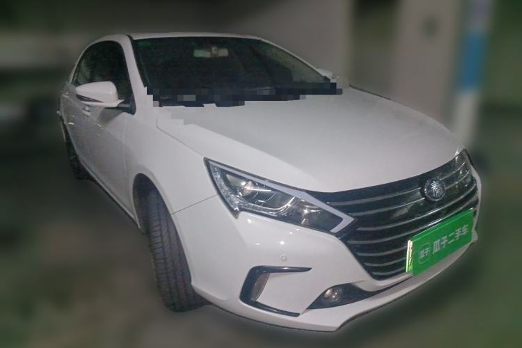Used BYD Qin New Energy 2018 Qin EV450 Smart Connect Prestige Model Front Right 45 Deg