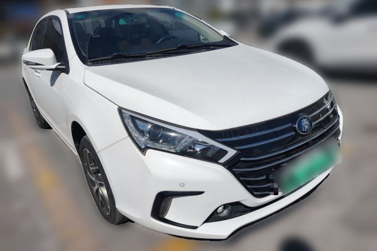 Used BYD Qin New Energy 2018 Qin EV450 Smart Connect Prestige Model Front Right 45 Deg