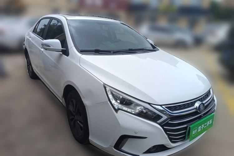 Used BYD Qin New Energy 2018 1.5T Smart Connect Premium Model Front Right 45 Deg