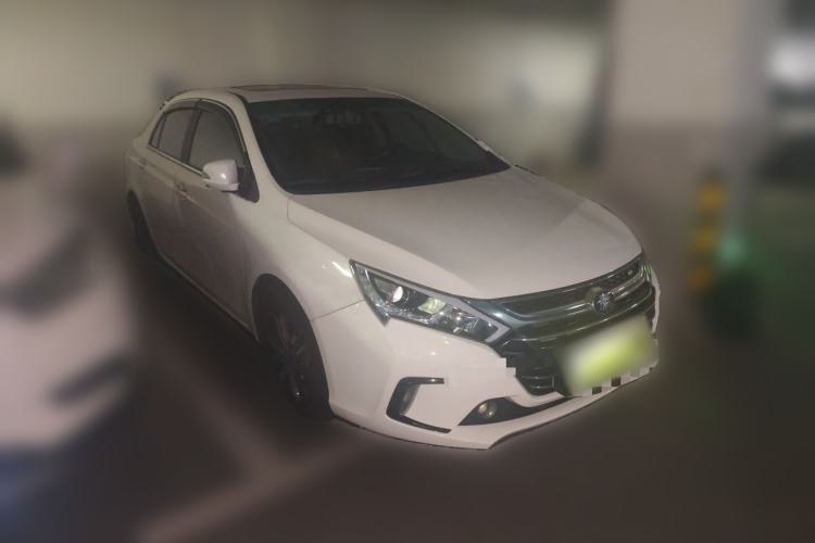 Used BYD Qin New Energy 2018 1.5T Smart Connect Premium Model Front Right 45 Deg