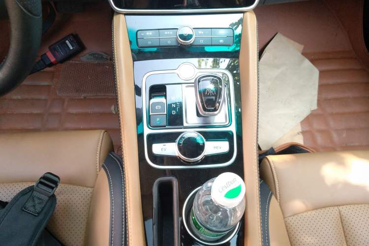 Used BYD Qin New Energy 2018 1.5T Smart Connect Premium Model Gear Lever