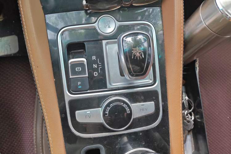 Used BYD Qin New Energy 2018 1.5T Smart Connect Premium Model Gear Lever