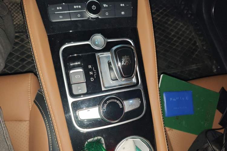 Used BYD Qin New Energy 2018 1.5T Smart Connect Premium Model Gear Lever