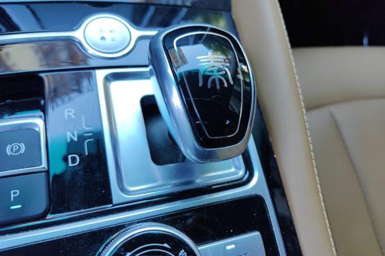 Used BYD Qin New Energy 2018 Qin EV450 Smart Connect Prestige Model Gear Lever